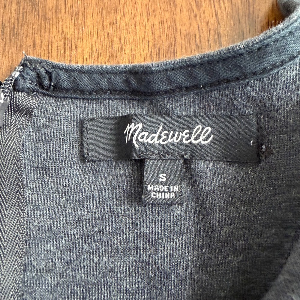Madewell Gray Bell Sleeve Shift Dress Heather Knit S Minimalist Neutral Office - Picture 4 of 9